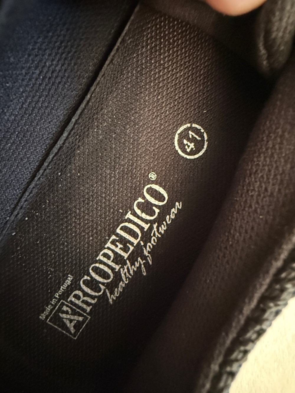 Arcopedico | LS Knit Shocks Vegan Walking Sneakers Black (EU 41 / US 9.5-10) - Picture 8 of 13